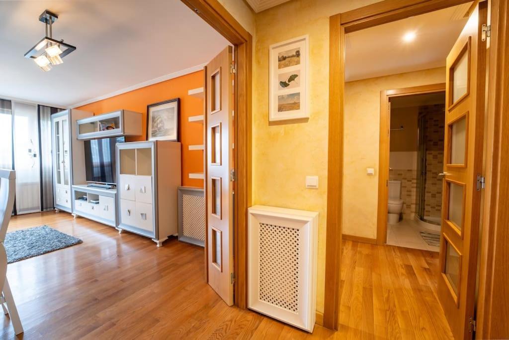 Apartamento En El Corazon De La Ciudad Con Parking Santander Exterior photo